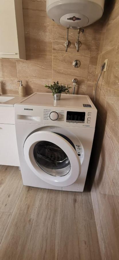 Apartment Aria Banjol Luaran gambar
