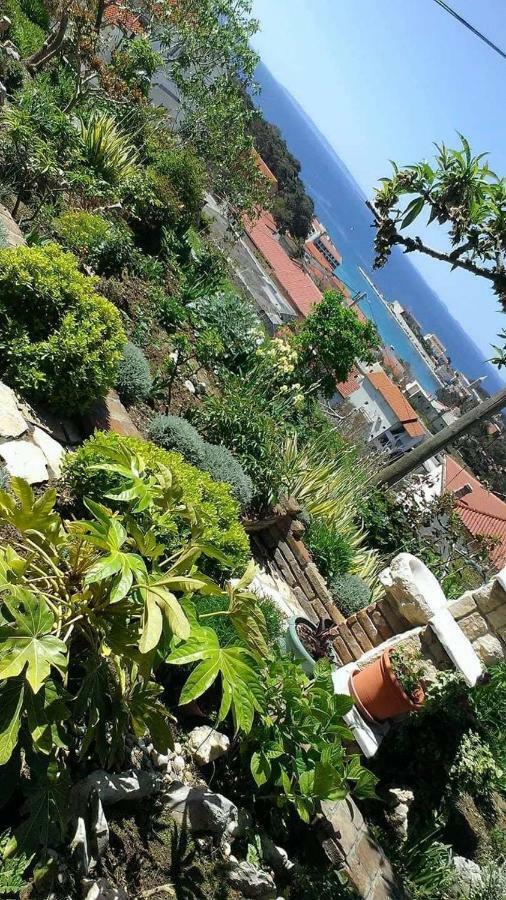 Apartment Aria Banjol Luaran gambar