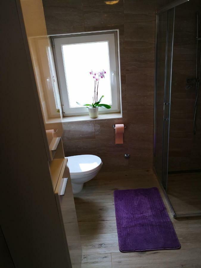Apartment Aria Banjol Luaran gambar